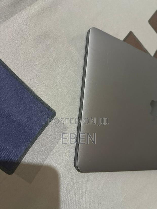 Laptop Apple MacBook Pro 2020 32GB Intel Core i7 SSD 1T photo 5