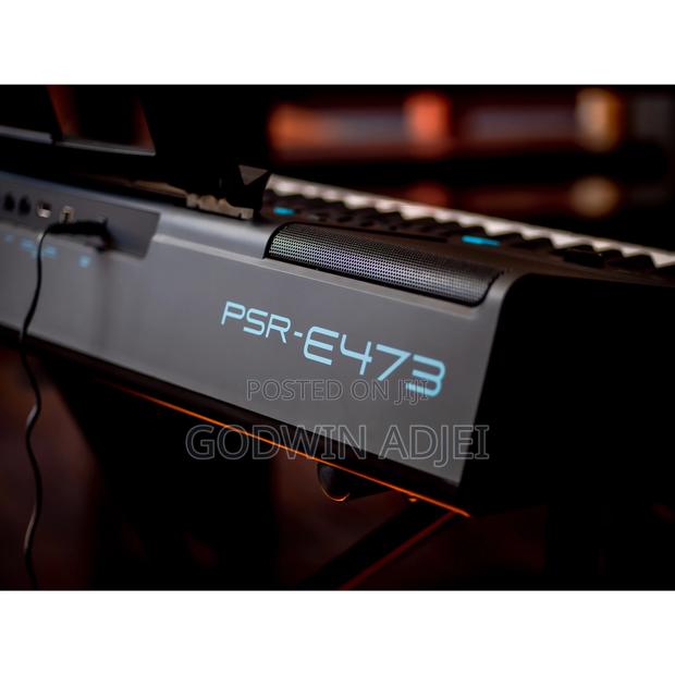 Yamaha E-473 Keyboard