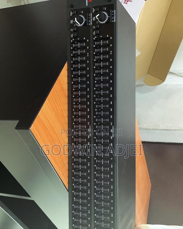 DBX Double Equalizer photo 2