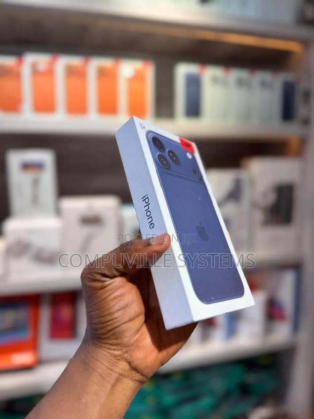 New Apple iPhone 17 Pro Max 256 GB Blue · Photo 2