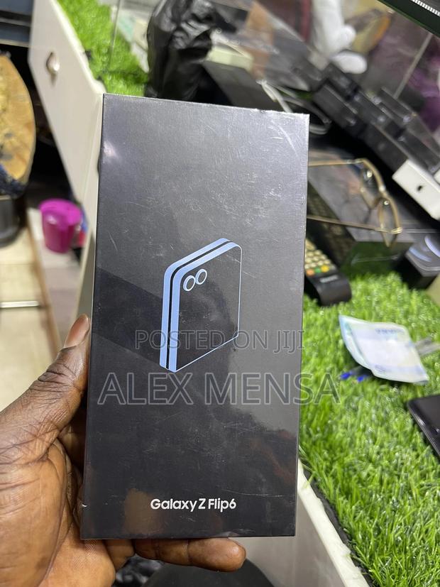 New Samsung Galaxy Z Flip6 256 GB Blue