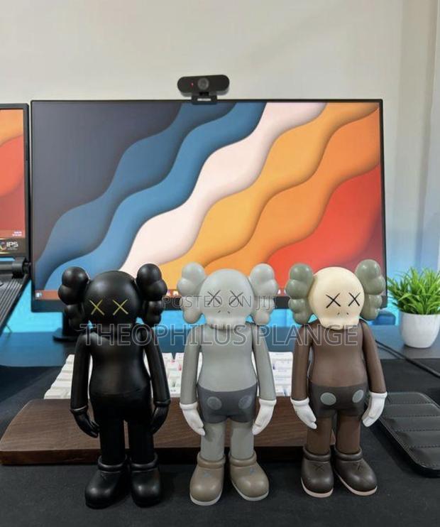 Kaws Decor Dolls, Office Me, · Photo 4