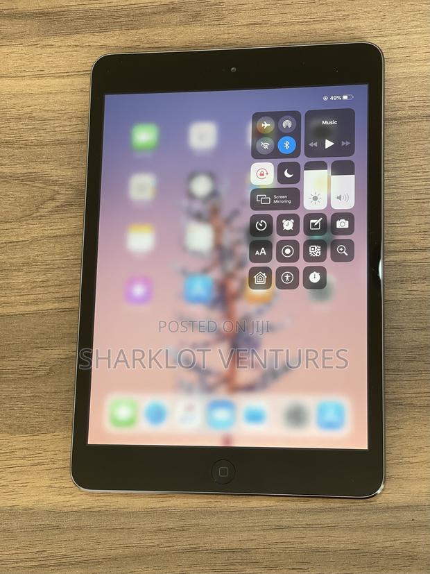 Apple iPad mini 2 64 GB Black photo 2
