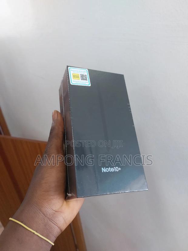New Samsung Galaxy Note 10 Plus 5G 256 GB Black · Photo 4