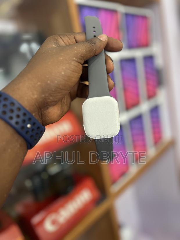 Apple Series Watch 10 46mm Cellular Stainless · Photo 4