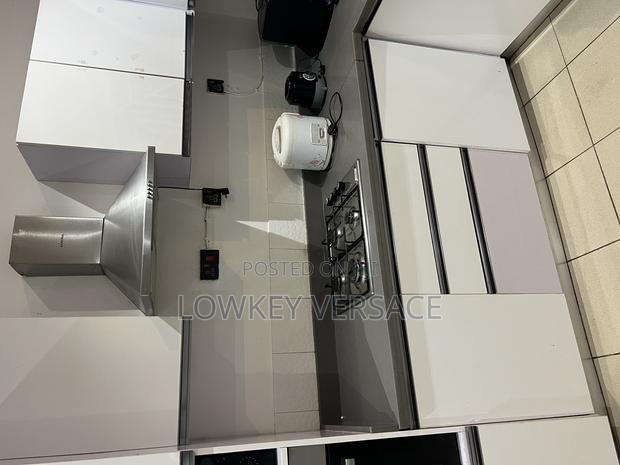 Spacious Studio+ Generator+Dstv+Fridge+Starlink Wifi+ Self Catering photo 2