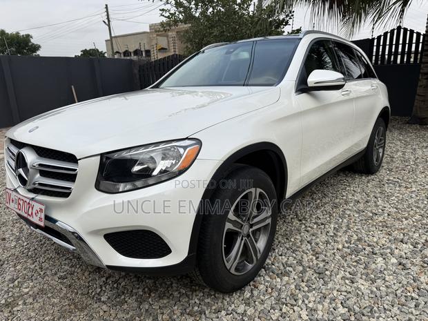 Mercedes-Benz GLC-Class 2016 White photo 2