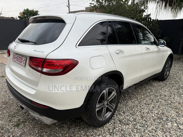 Mercedes-Benz GLC-Class 2016 White photo 14