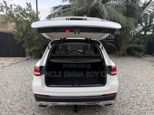 Mercedes-Benz GLC-Class 2016 White photo 16