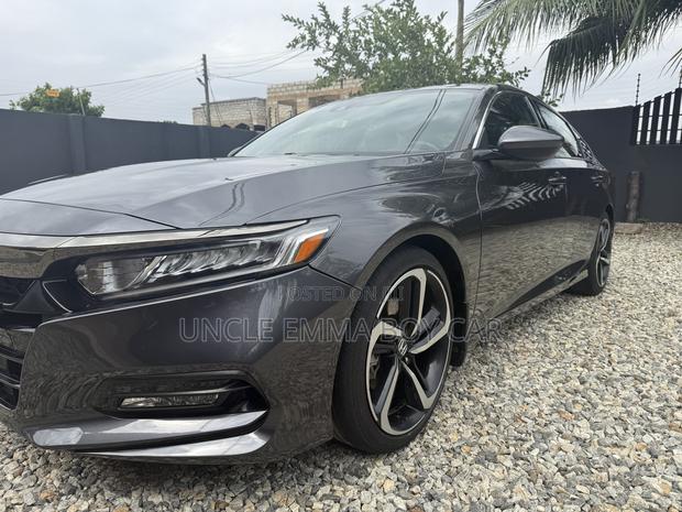 Honda Accord Sport 2018 Gray photo 2
