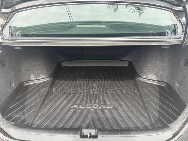 Honda Accord Sport 2018 Gray photo 13