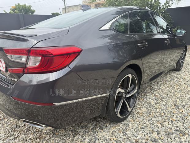 Honda Accord Sport 2018 Gray photo 11
