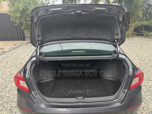 Honda Accord Sport 2018 Gray photo 12