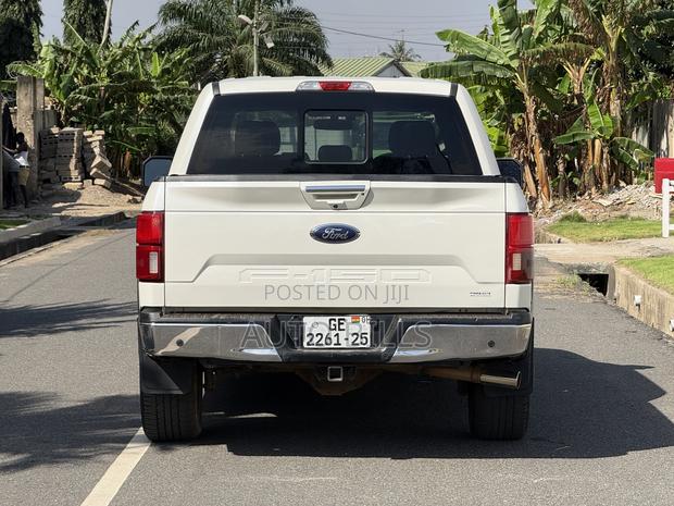 Ford F-150 Lariat 4x4 SuperCab Styleside 8 ft. box 163 in. WB 2018