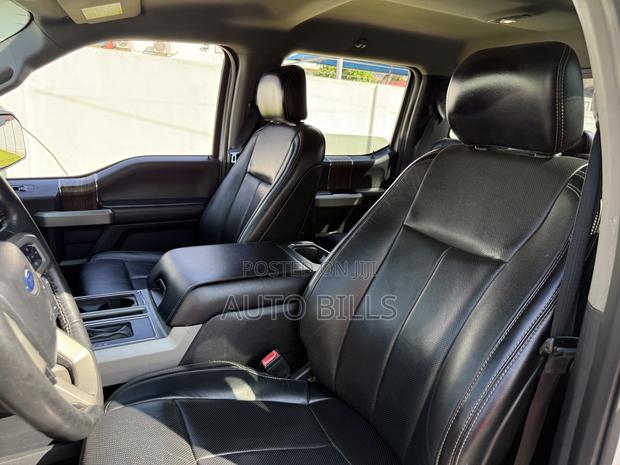 Ford F-150 Lariat 4x4 SuperCab Styleside 8 ft. box 163 in. WB 2018