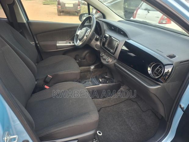 Toyota Vitz 1.3 AWD 5dr 2015 Blue