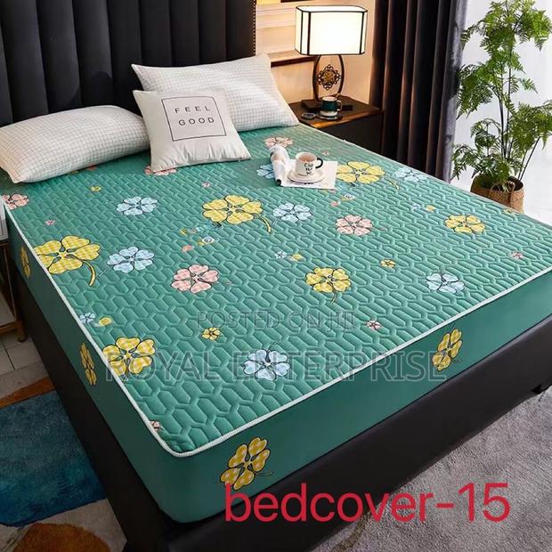 Waterproof Mattress Covers; Machine Washable ( Double, Queen and King · Photo 2