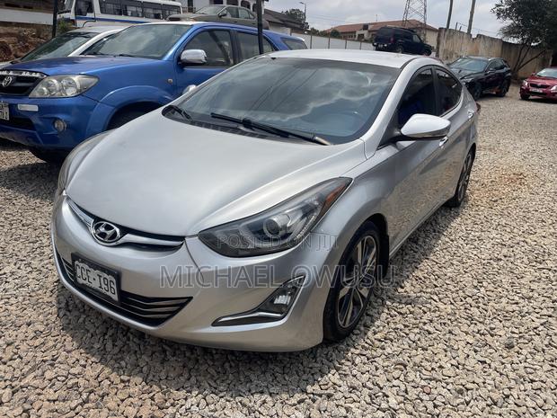 Hyundai Elantra 2015 Silver