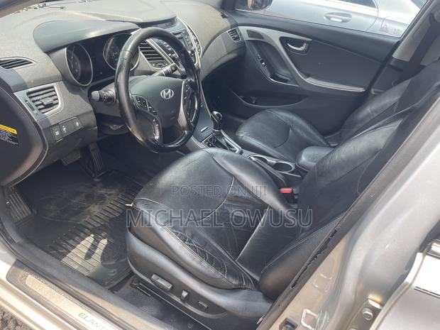 Hyundai Elantra 2015 Silver