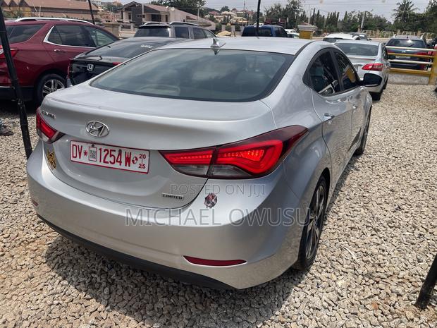 Hyundai Elantra 2015 Silver