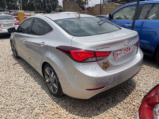 Hyundai Elantra 2015 Silver