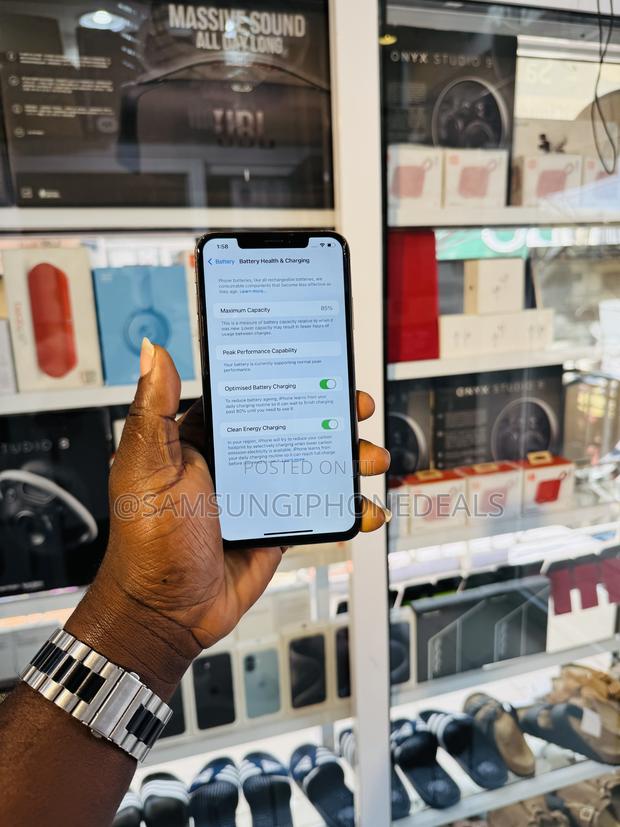 Apple iPhone XS Max 256 GB Gold photo 4