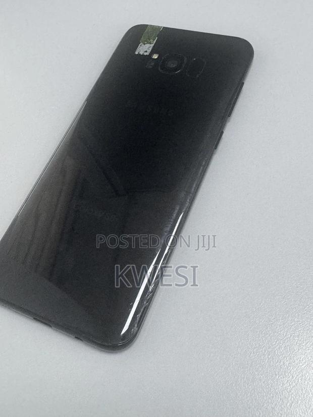 Samsung Galaxy S8 Plus 64 GB Black · Photo 3
