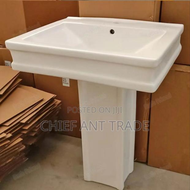 Pedestal Basin Bold 61cm 1025c · Photo 4