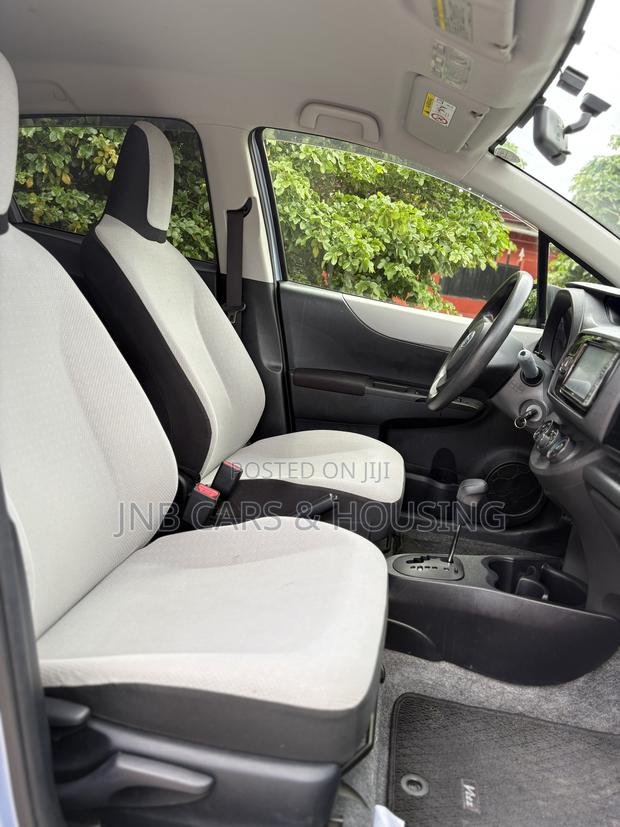 Toyota Vitz 2013 Blue