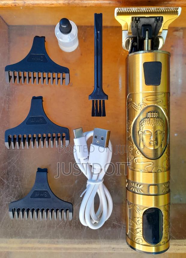 Waer Balding / Sakora Shaver Clipper. · Photo 2