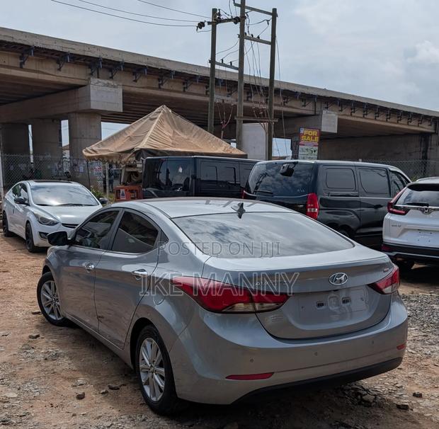 Hyundai Avante 2014 Gray photo 9