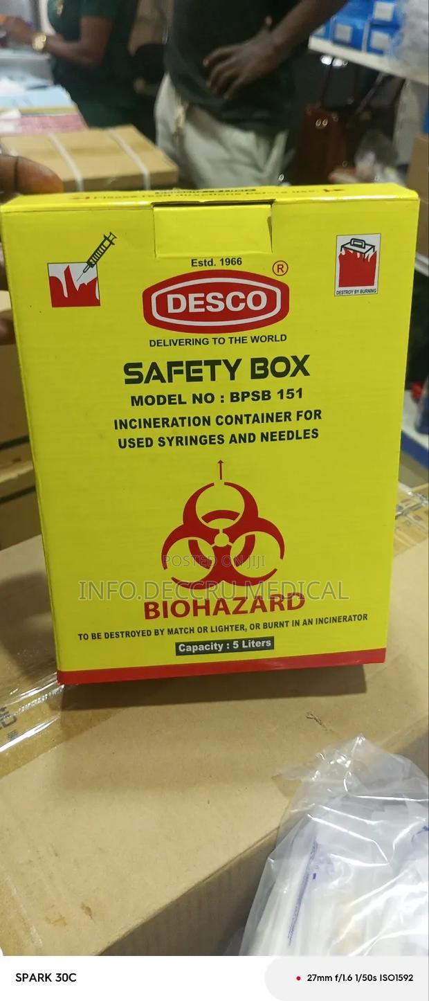 Safety Box or Sharp Container 5l · Photo 2