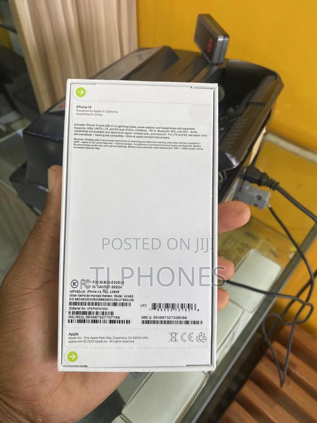 New Apple iPhone 14 128 GB Red photo 3