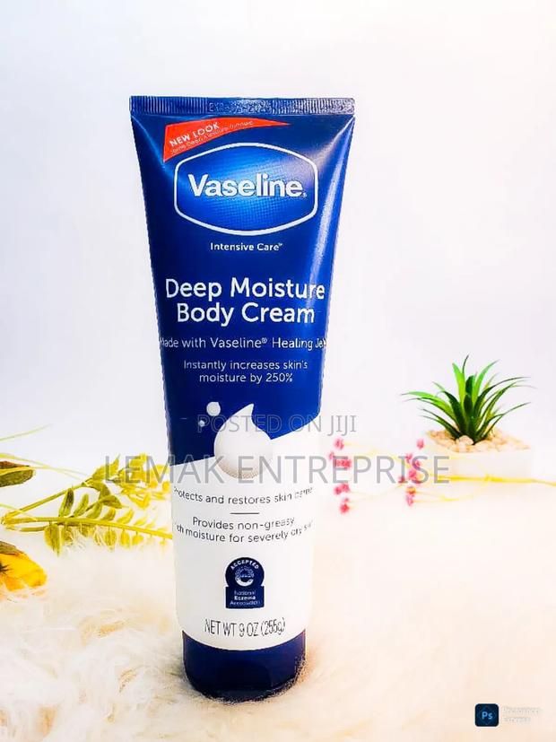 Vaseline Deep Moisture Body Cream 255ml