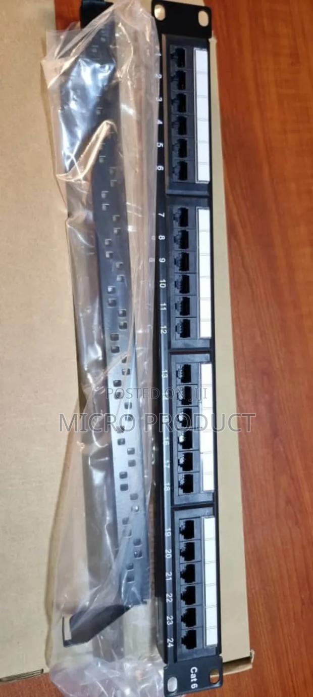 24 Port Patch Panel photo 2