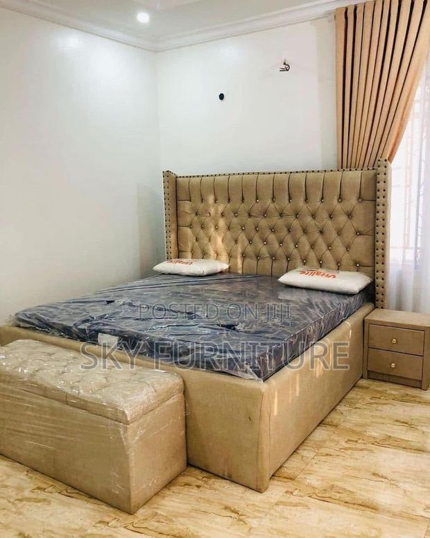 City Queen-Size Bed Frame With Mattress Side Drawers and Ottoman · Photo 2