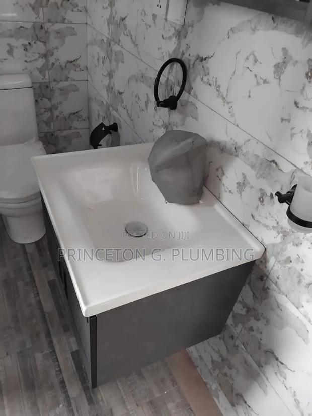 Showers,W.C, and Washroom Accessories Fixing, Repairs, Eplacement. photo 5