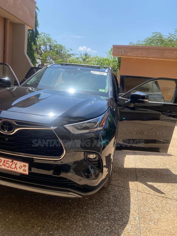 Toyota Highlander Platinum AWD 2023 Black