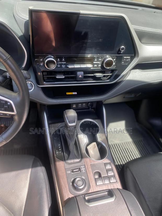 Toyota Highlander Platinum AWD 2023 Black