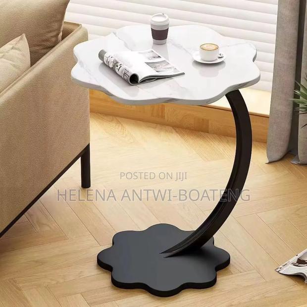 Coffee Table /Bedside Table
