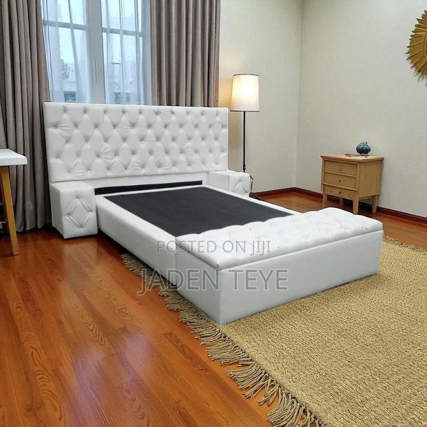 Brand New White King Size Bed With an Ottoman and Drawers photo 2