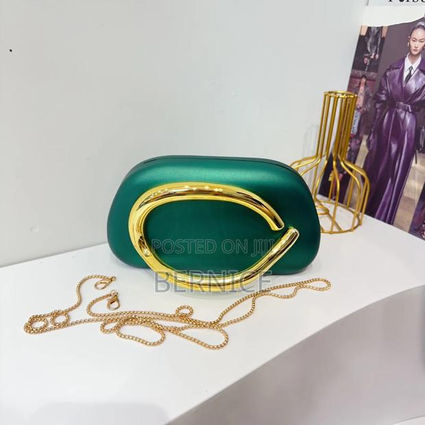 Elegant Designer Clutch Bag photo 4