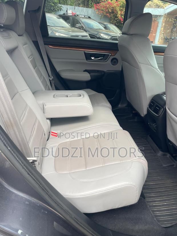 Honda CR-V Touring 4dr SUV AWD (1.5L 4cyl CVT) 2017 Gray