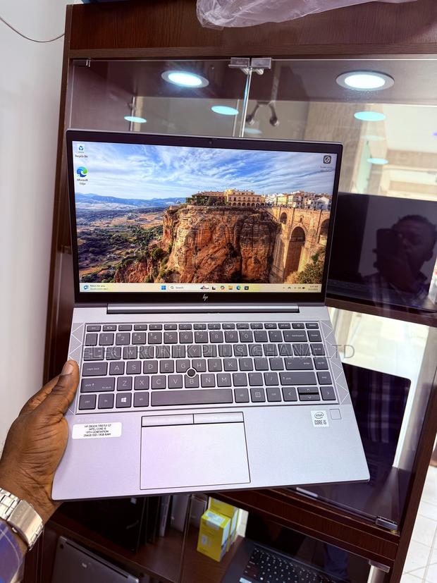 Laptop HP ZBook Firefly 14 G7 8GB Intel Core i5 SSD 256GB photo 3