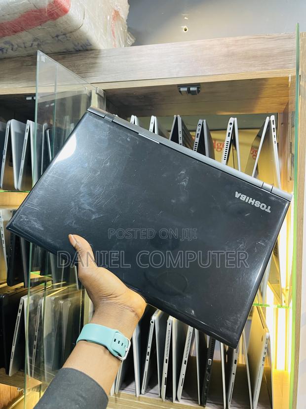 Laptop Toshiba Satellite C55 8GB Intel Core I3 SSD 128GB photo 5