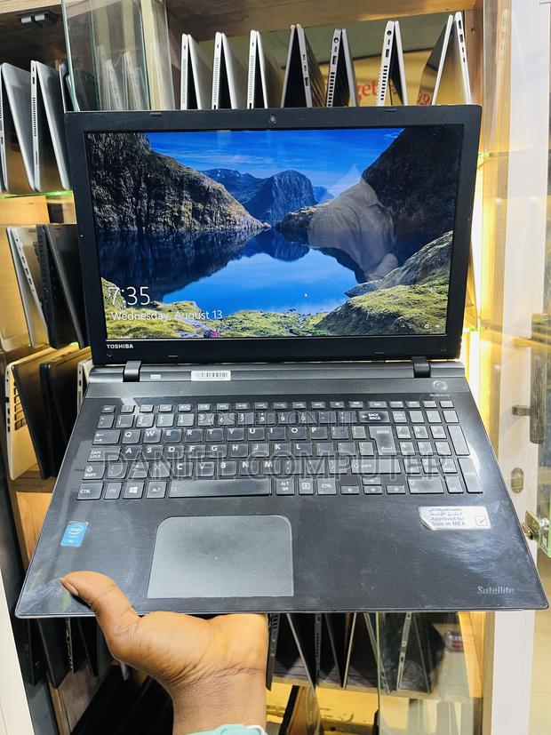 Laptop Toshiba Satellite C55 8GB Intel Core I3 SSD 128GB photo 3