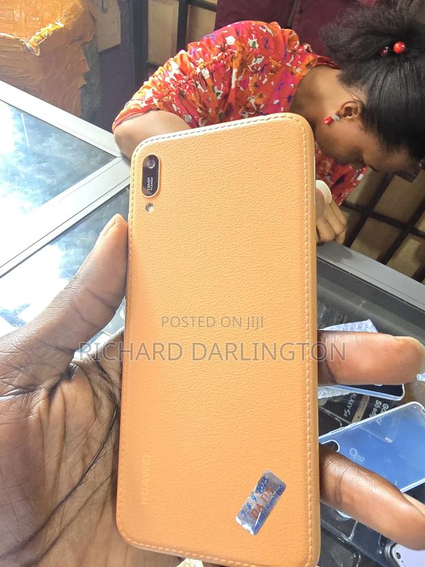 Huawei Y6 Prime 32 GB Orange · Photo 2