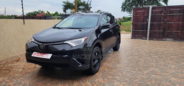 Toyota RAV4 LE 4dr SUV AWD (2.5L 4cyl 6A) 2018 Black