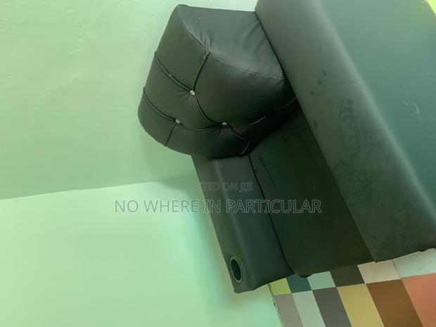 Single Chair photo 2