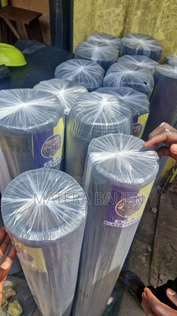 Black Rubber Medium Size, Concrete Rubber photo 2
